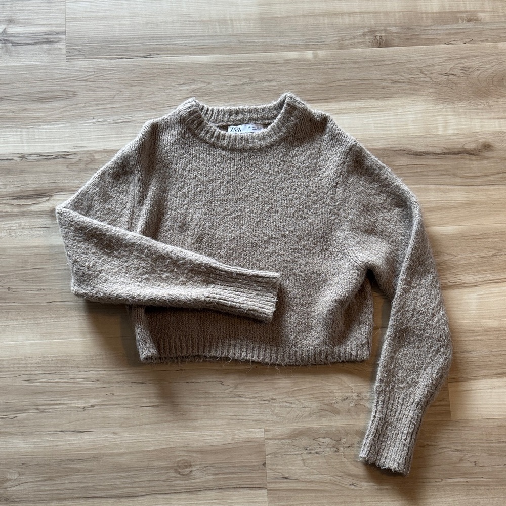 ZARA— Cropped Knit Sweater